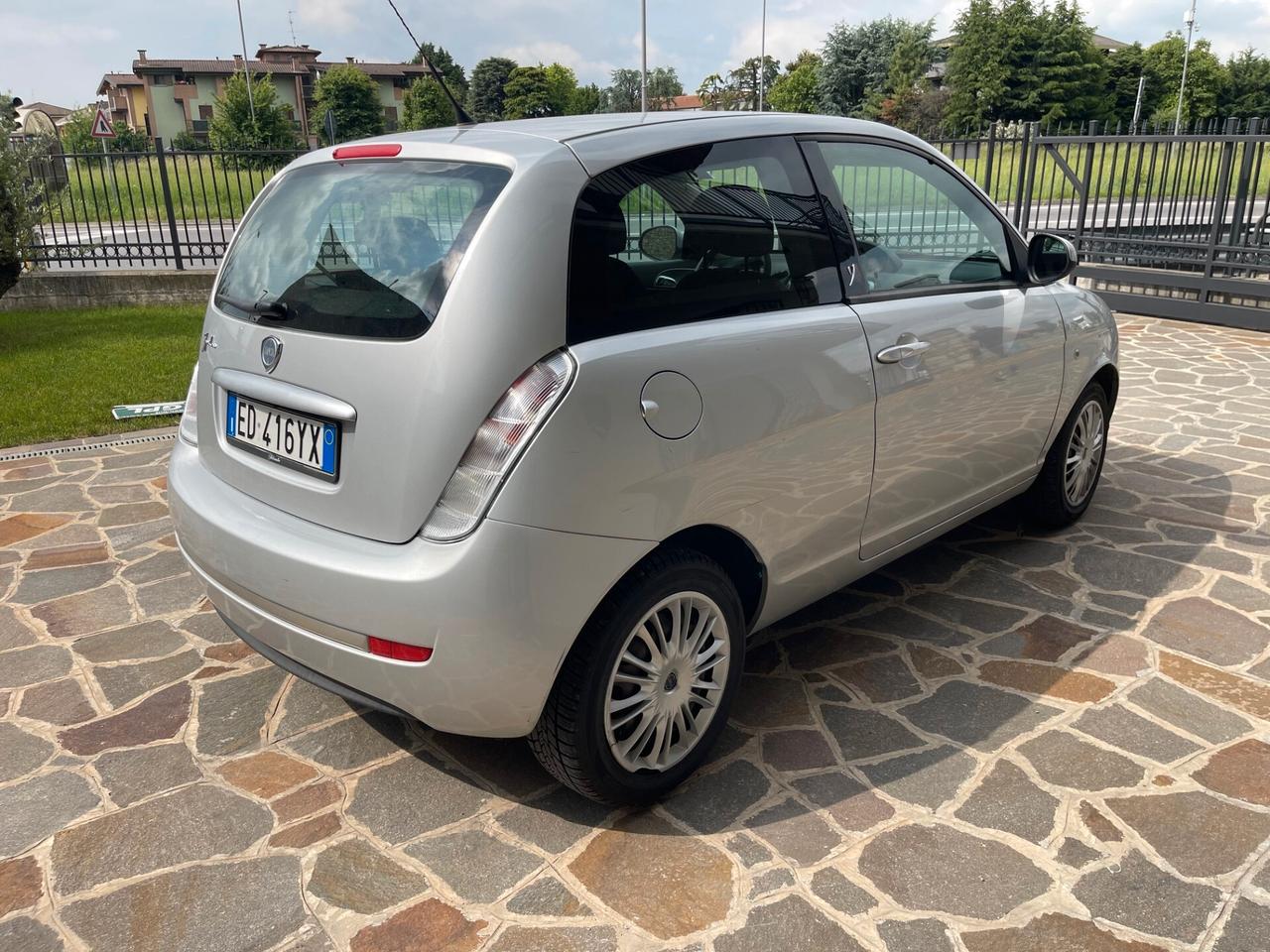Lancia Ypsilon 1.4 Ecochic GPL