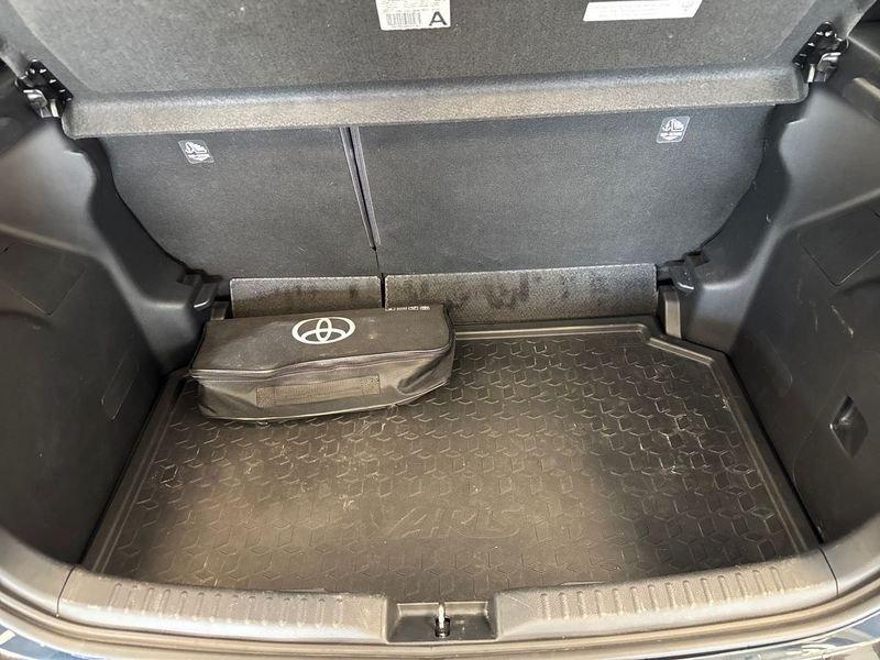 Toyota Yaris Hybrid Trend MY22