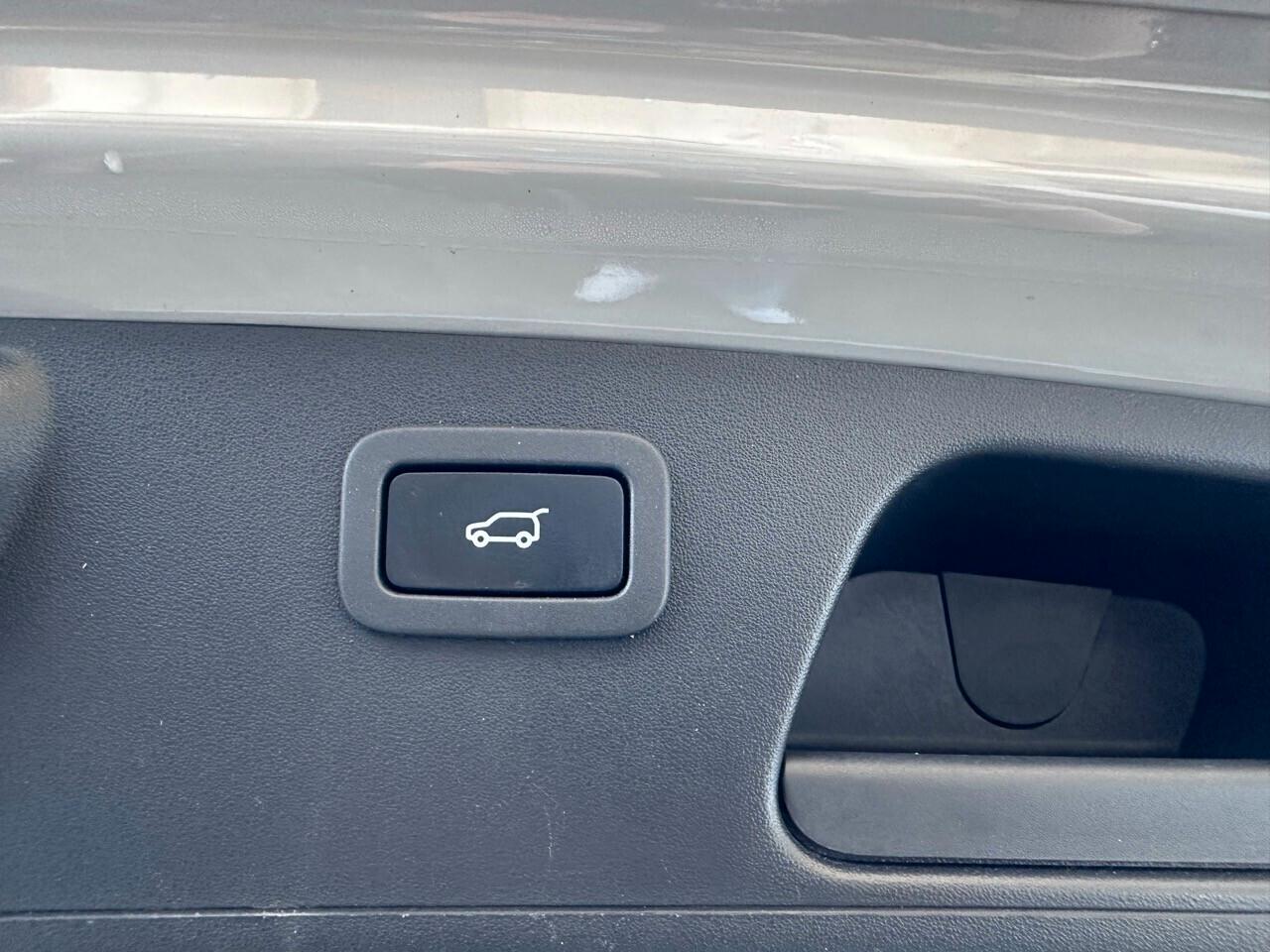 Jaguar E-Pace 2.0d i4 R-Dynamic awd 180cv auto