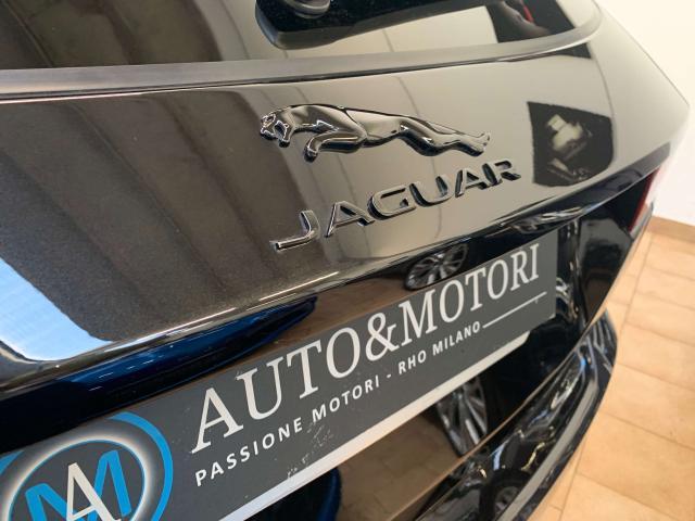 Jaguar E-Pace E-Pace 2.0d i4 mhev R-Dynamic Black awd 163cv auto