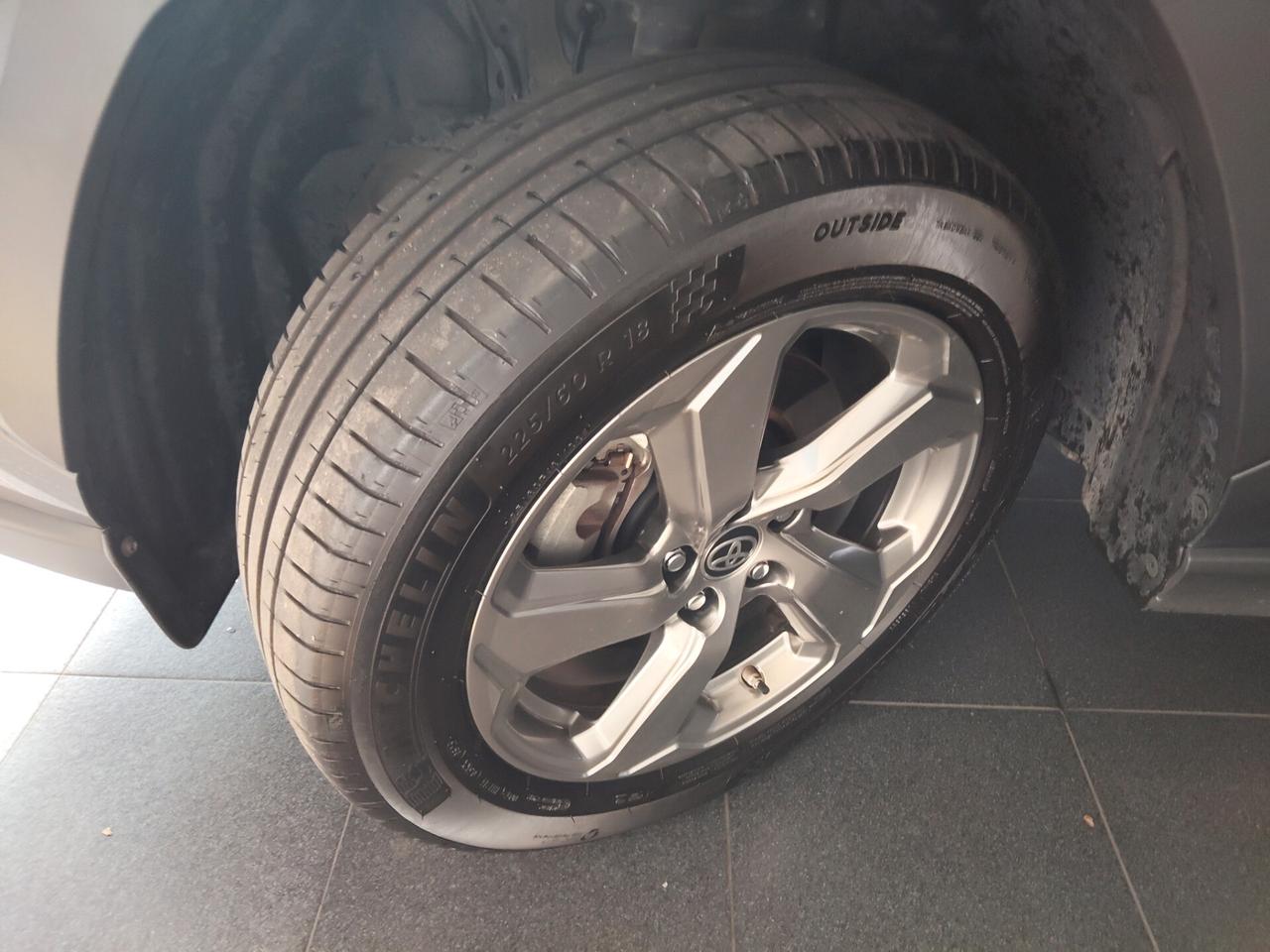 Toyota RAV 4 RAV4 2.5 HV (218CV) E-CVT 2WD Dynamic