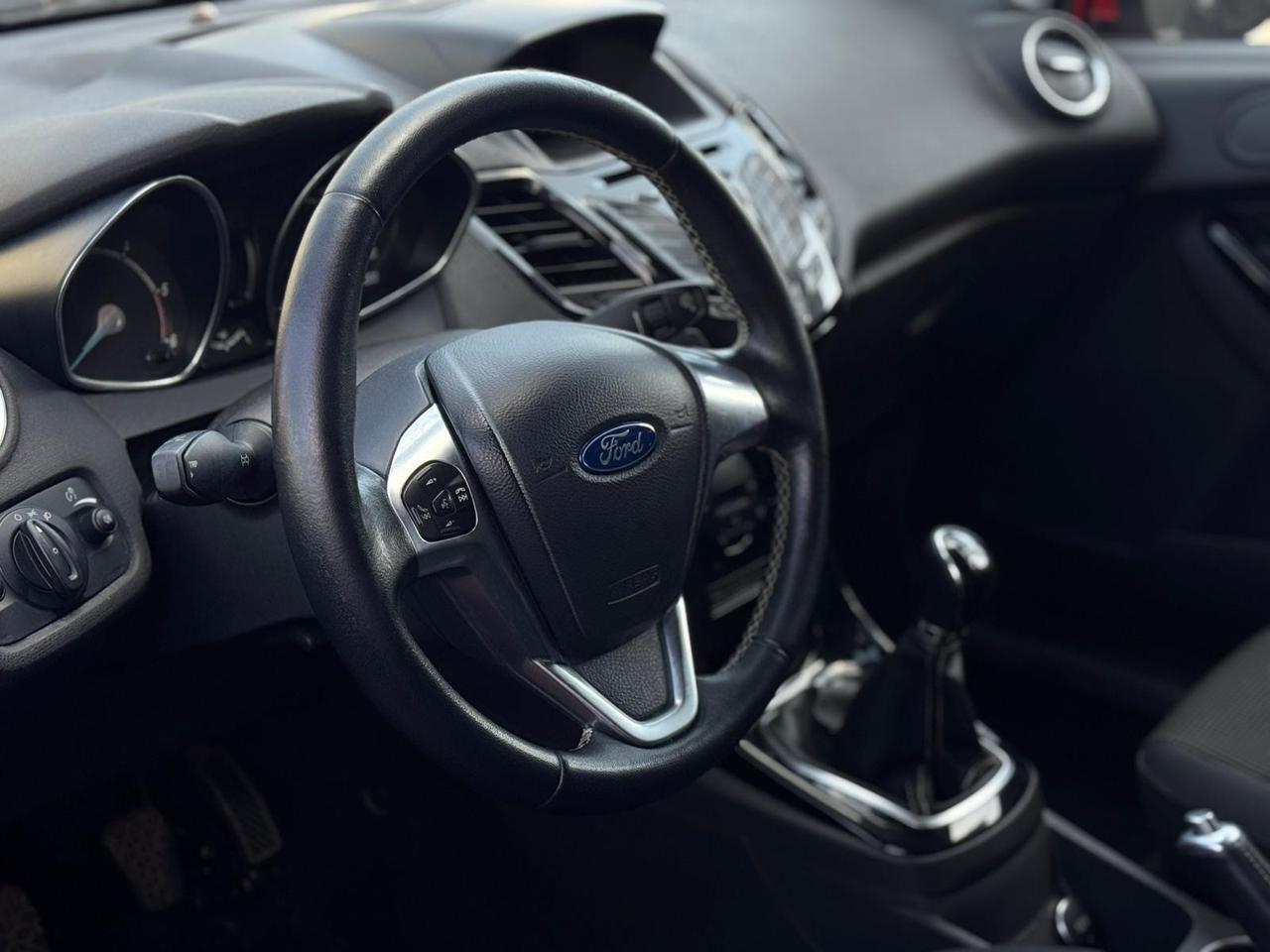 Ford Fiesta 1.5 TDCi 75CV 5 Porte Titanium