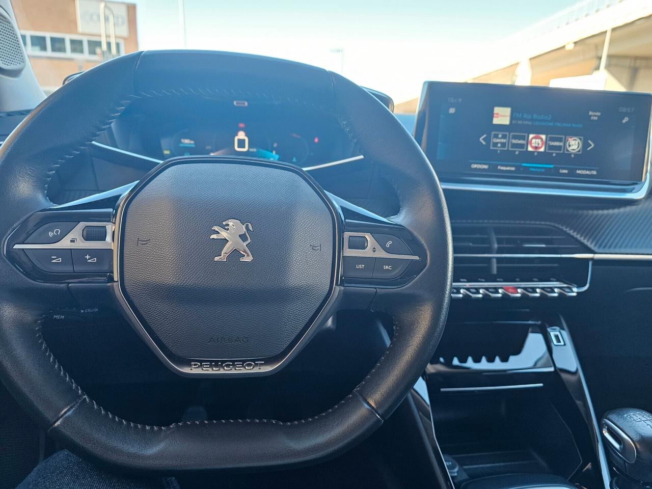 Peugeot 2008 PureTech 100 S&S Allure