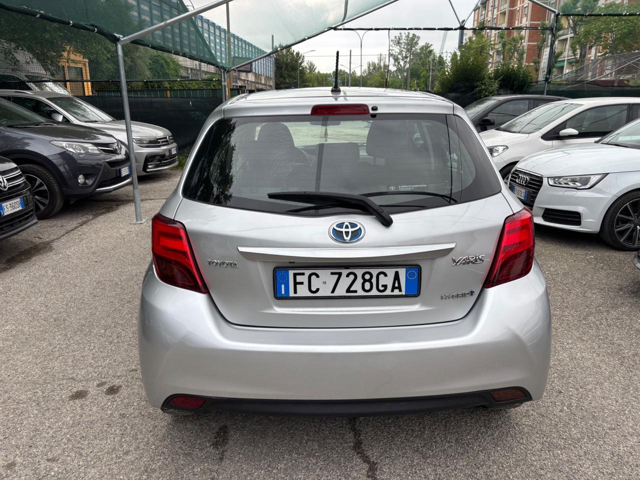Toyota Yaris 1.5 Hybrid 5 porte Style OK NEOPATENTATI
