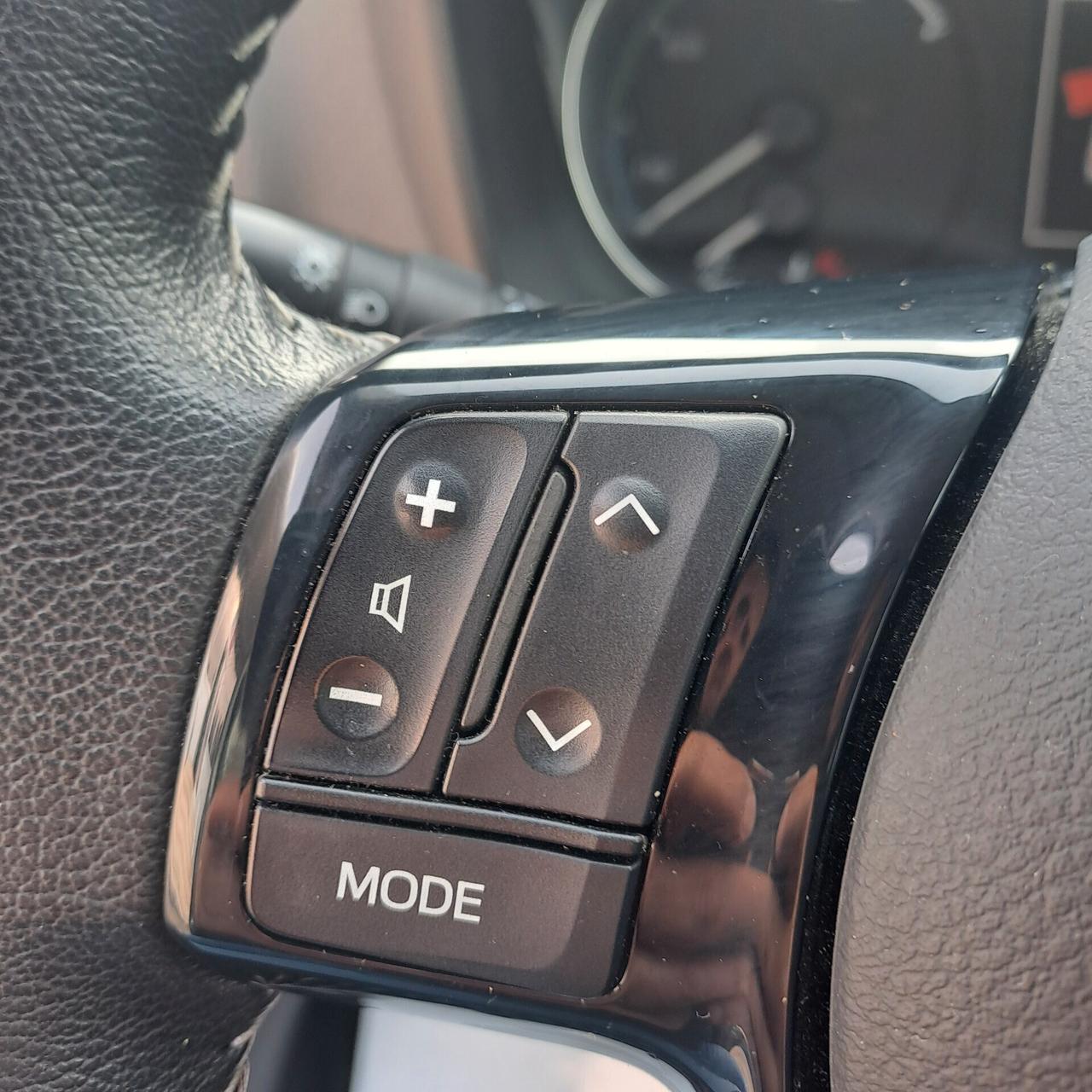 Toyota Yaris 1.5 Hybrid 73cv Business