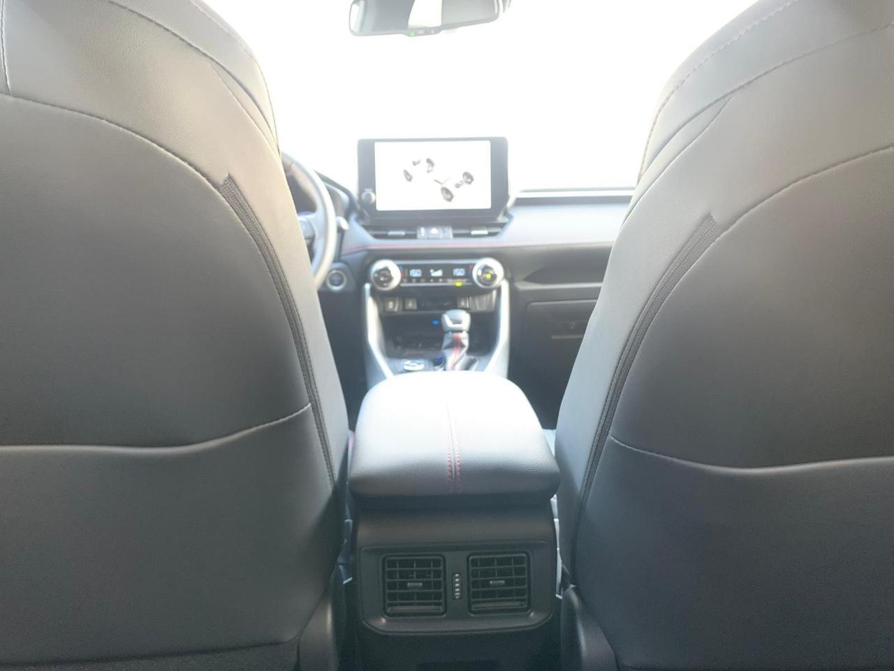 Suzuki Across 2.5 Plug-in Hybrid E-CVT 4WD Top