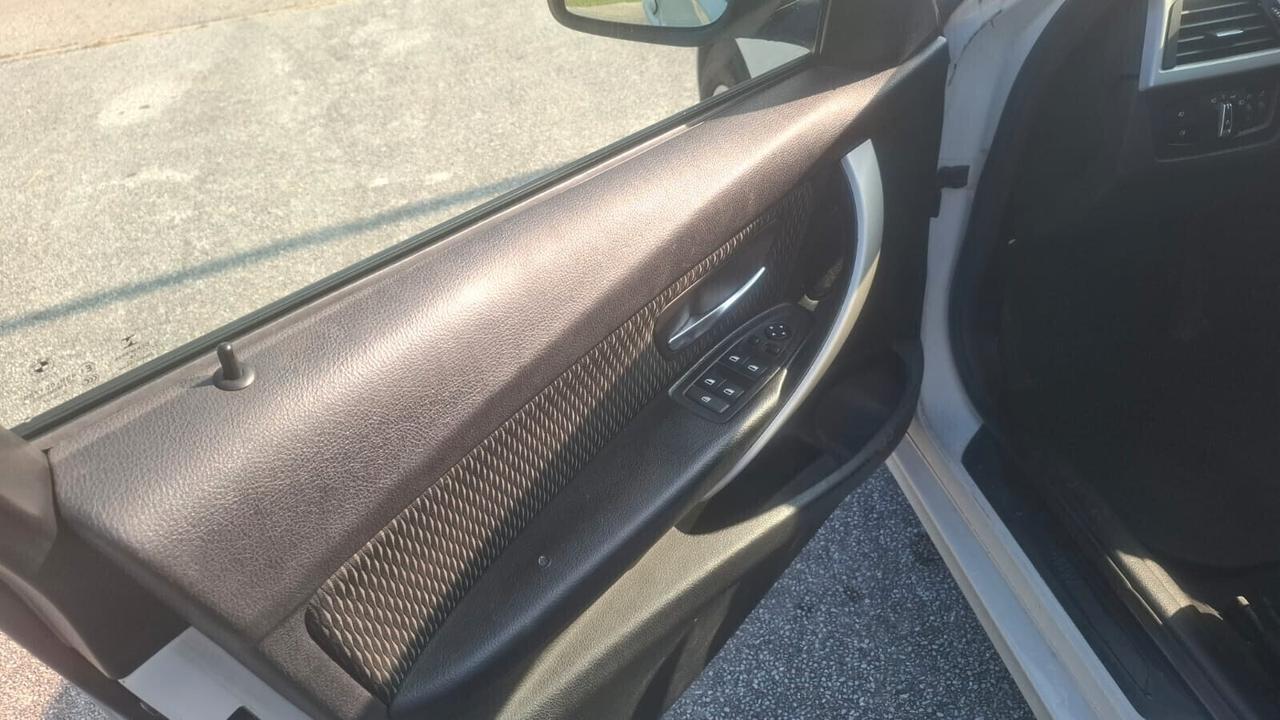 Bmw 318 318d Touring Business aut.