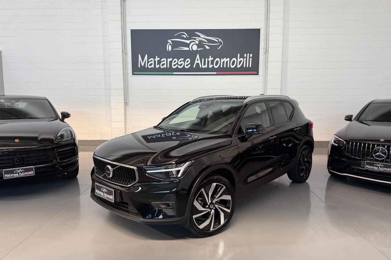 Volvo XC40 B3 MILD HYBRID CORE auto 2.0cc 163cv CarPlay Finanziabile