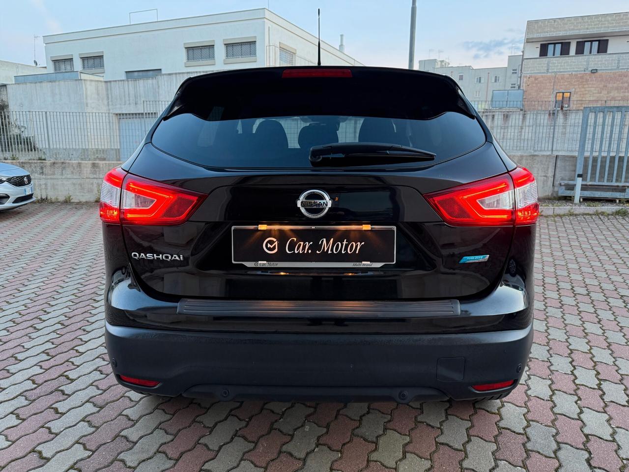 Nissan Qashqai 1.5 dCi Visia Led 4Cam Navi