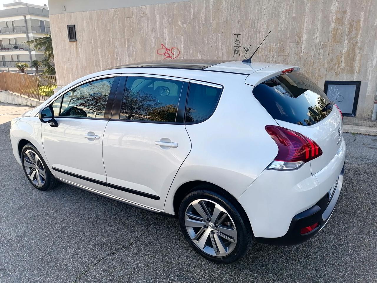 Peugeot 3008 1.6 HDi 115CV Allure TETTO PANORAMICO 2014