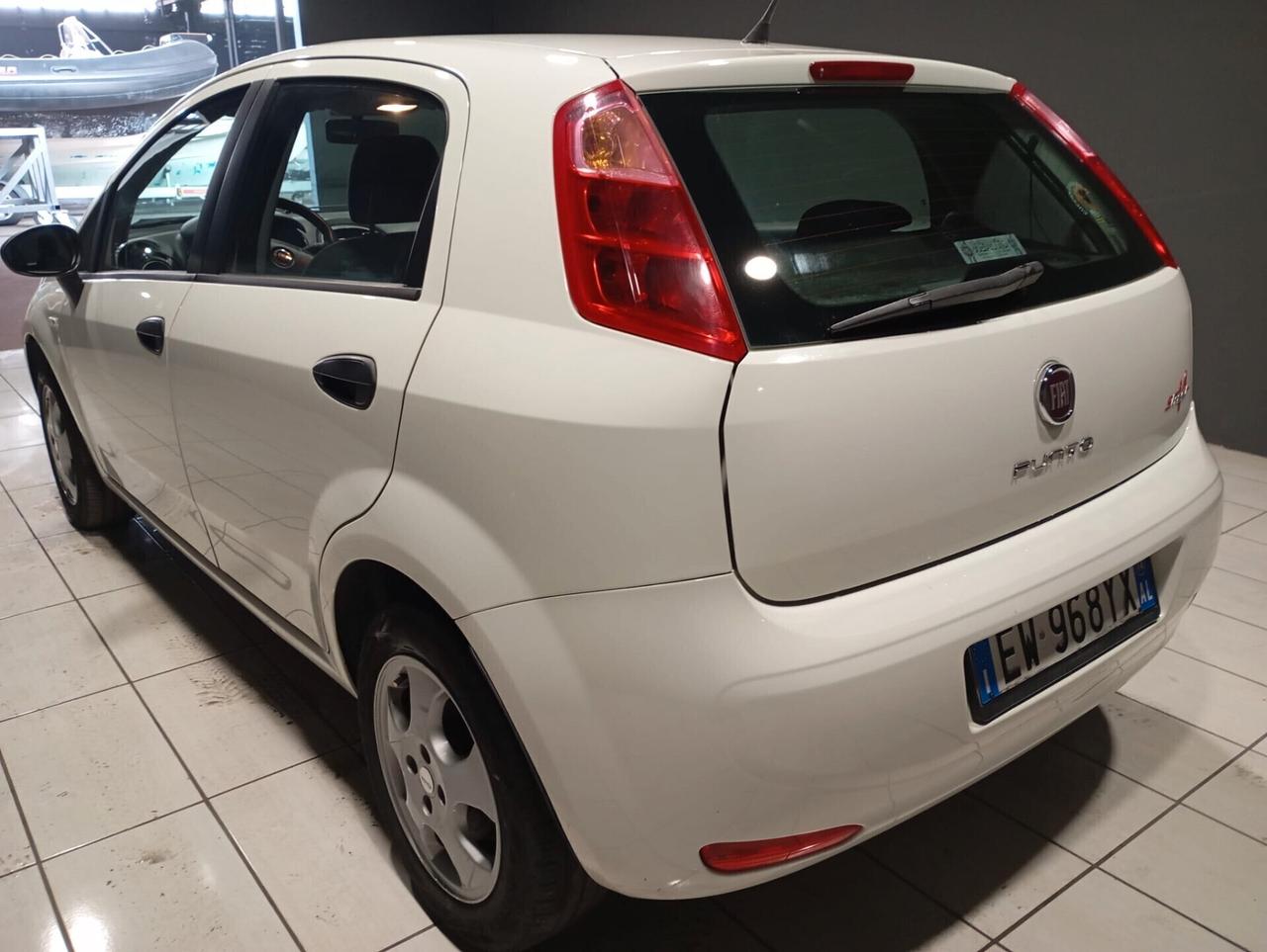 Fiat Punto del 2014 -BENZINA GPL FINO AL 2035-