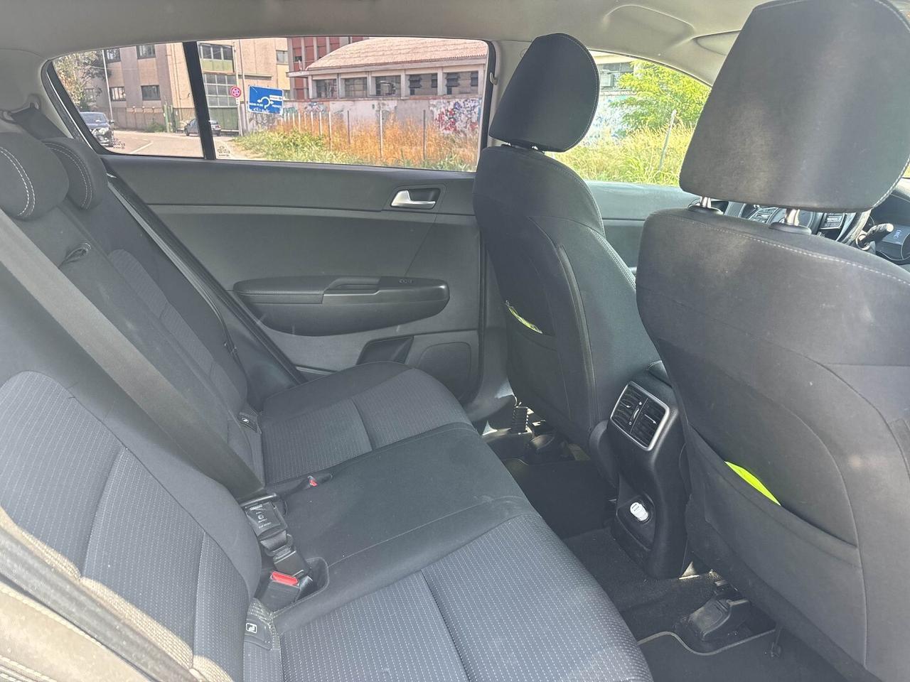 Kia Sportage 1.6 CRDI Mild Hybrid Black Edition