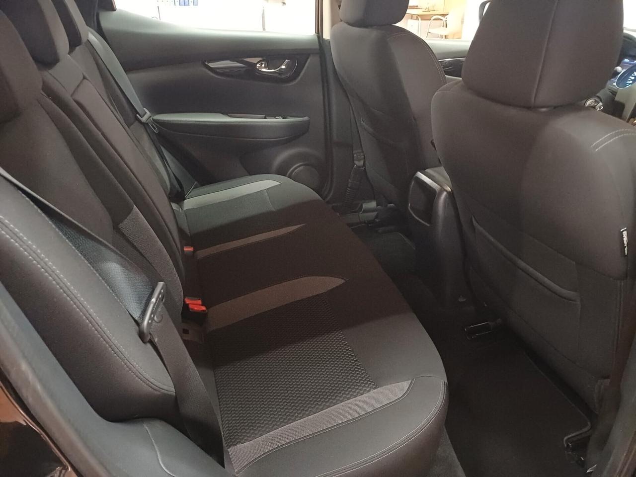 Nissan Qashqai 1.7 dCi 150 CV 4WD Business