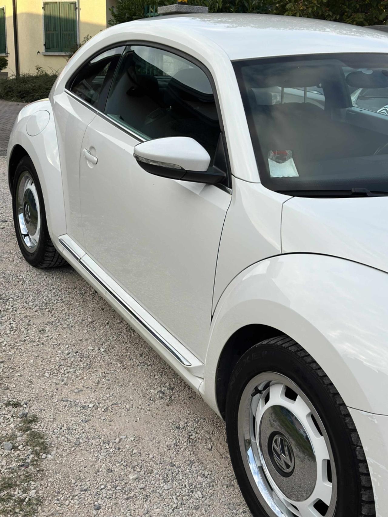 Volkswagen MAGGIOLINO BEETLE 1.6 TDI VINTAGE KMCERT