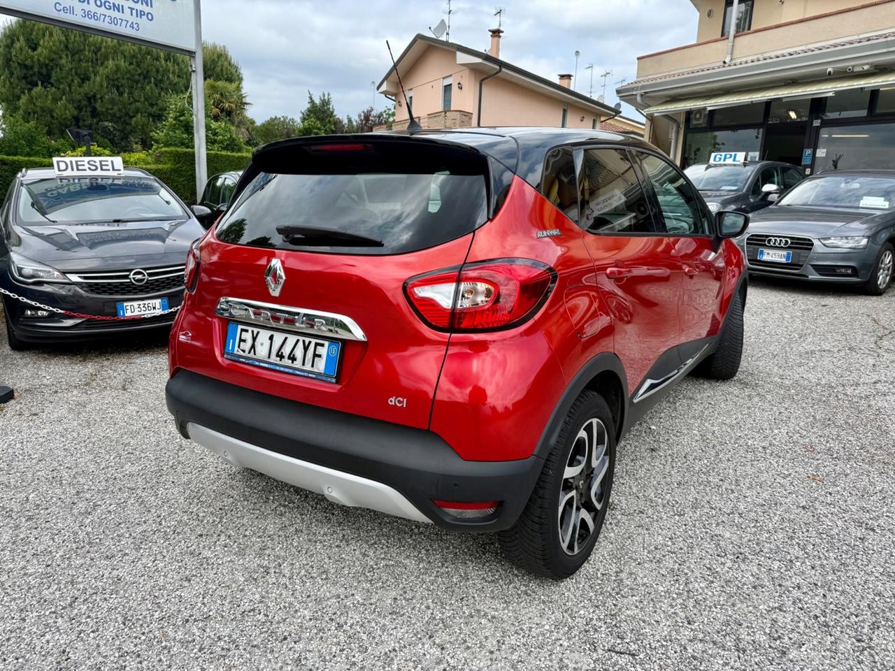 Renault Captur 1.5 dCi EDC Project Runway Ok NEOPATENTATI