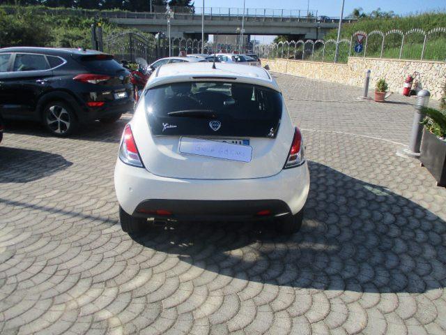 LANCIA Ypsilon 1.2 69 CV 5 porte GPL Ecochic Platinum