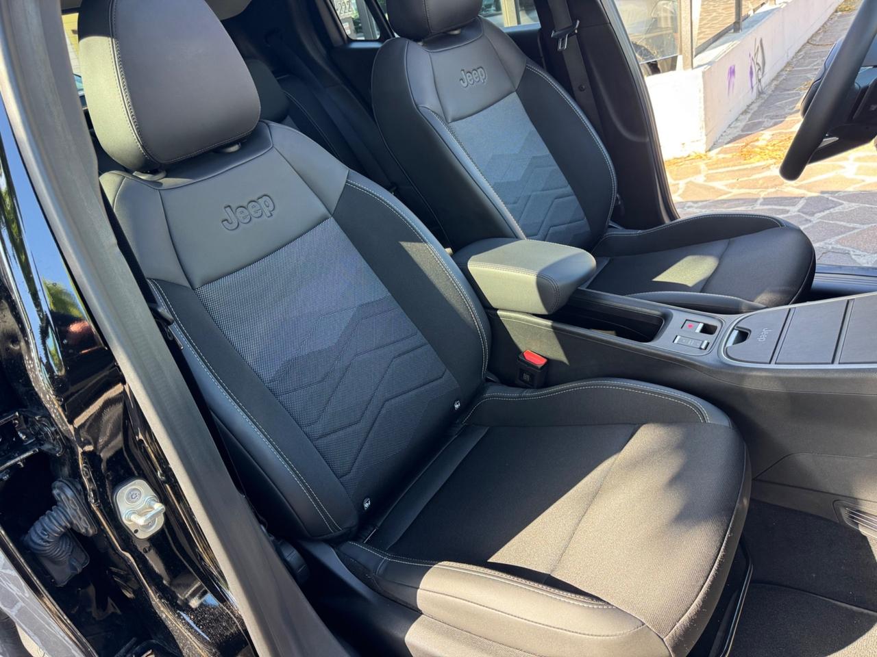 Jeep Avenger 1.2 Turbo 100 CV MHEV Summit Tetto apribile Automatica