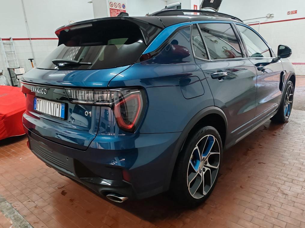 Lynk & Co 01 1.5 td phev auto