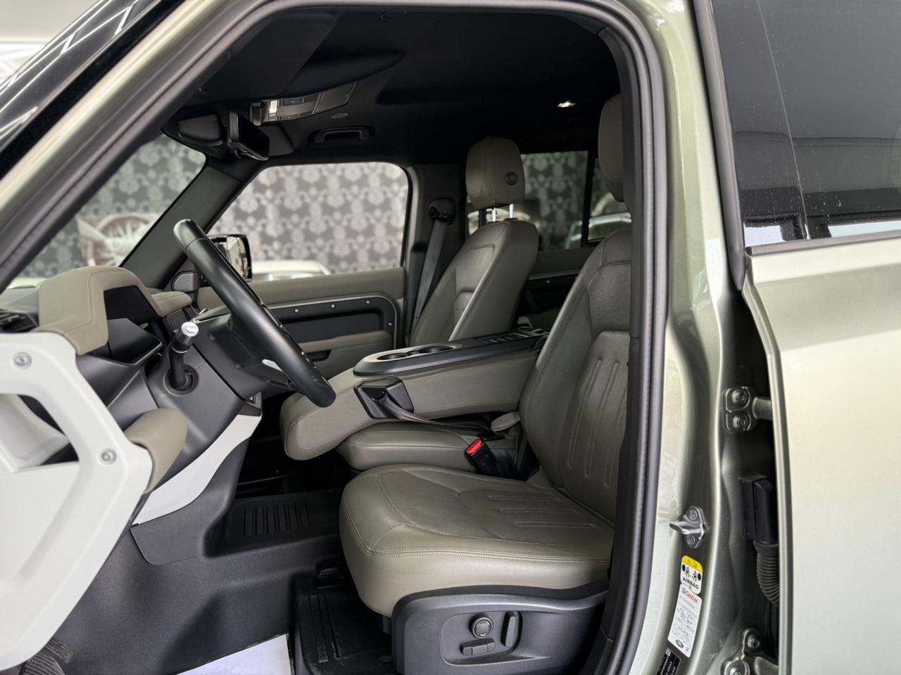Land Rover Defender 110 3.0D I6 250 CV AWD Auto X-Dynamic HSE