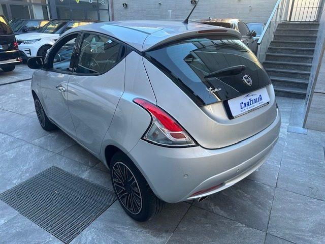 LANCIA Ypsilon 1.2 69 CV 5 porte Platinum