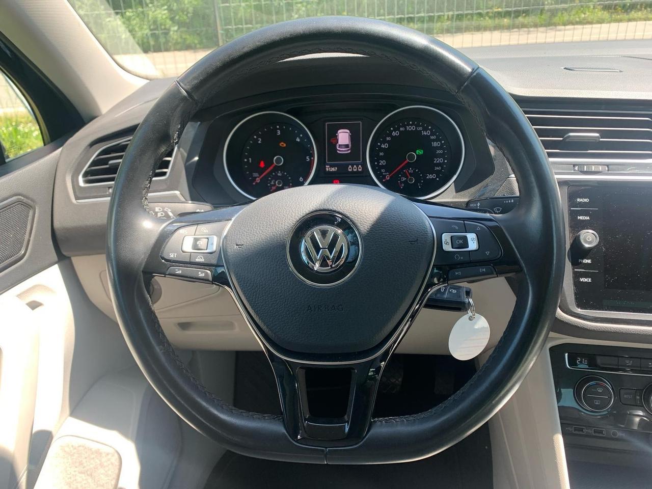 Volkswagen Tiguan 2.0 TDI SCR DSG Business BlueMotion Technology