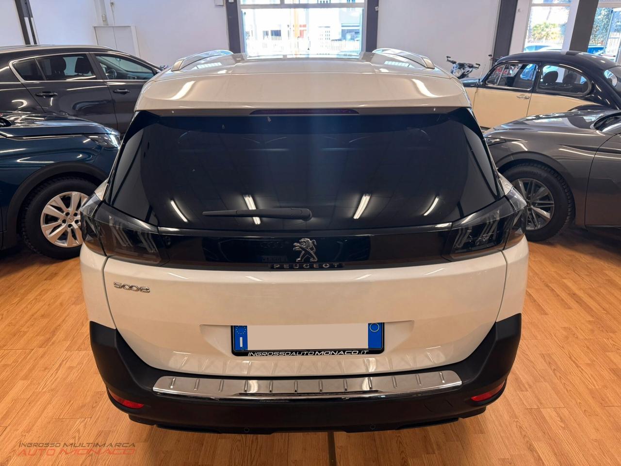 Peugeot 5008 BlueHDi 130cv EAT8 Allure 2022