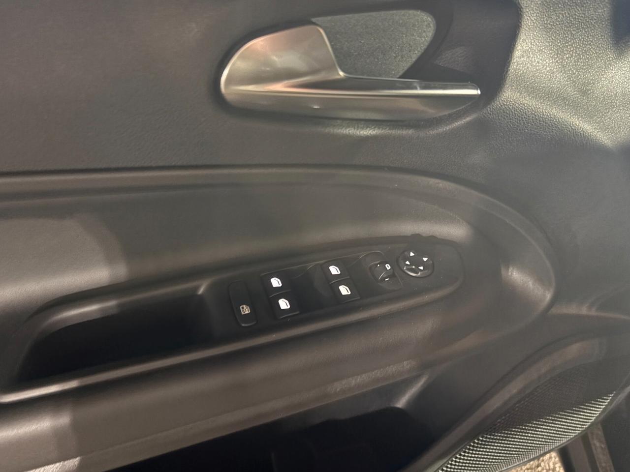 Jeep Avenger 1.2 Turbo 100 CV PACK BLACK+RETROCAMERA KM CERTIFICATI