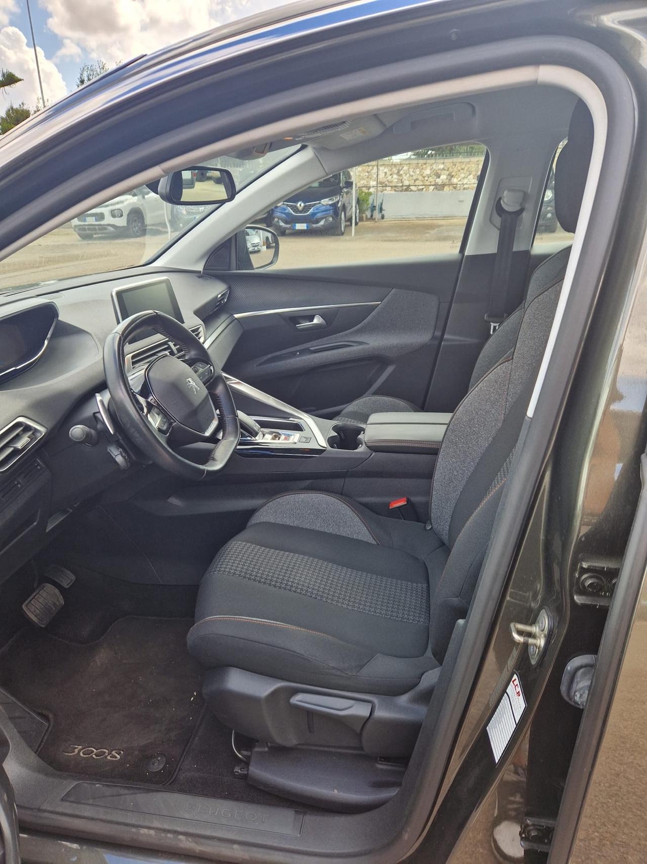 Peugeot 3008 BlueHDi 130 S&S EAT8 Allure Pack