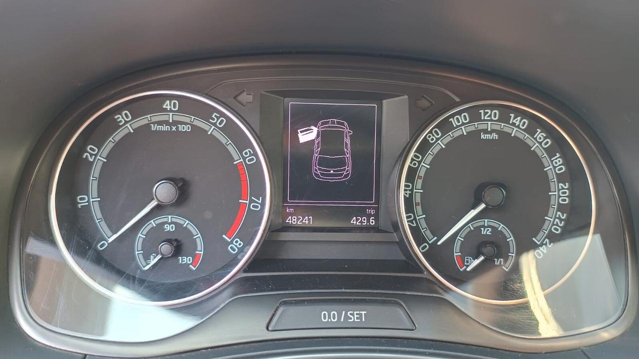 Skoda Fabia 1.0 MPI 75 CV Design Edition