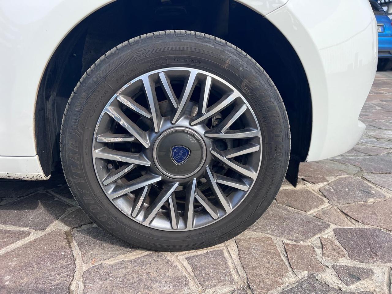 Lancia Ypsilon 1.0 FireFly MHEV #9823