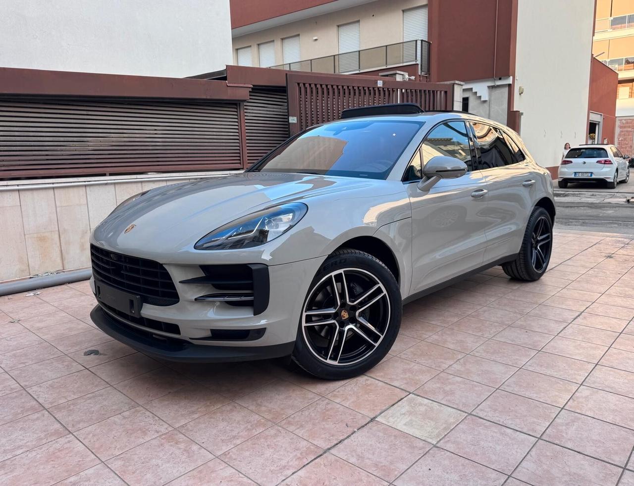 Porsche Macan 2.0 245CV TETTO PASM GESSO