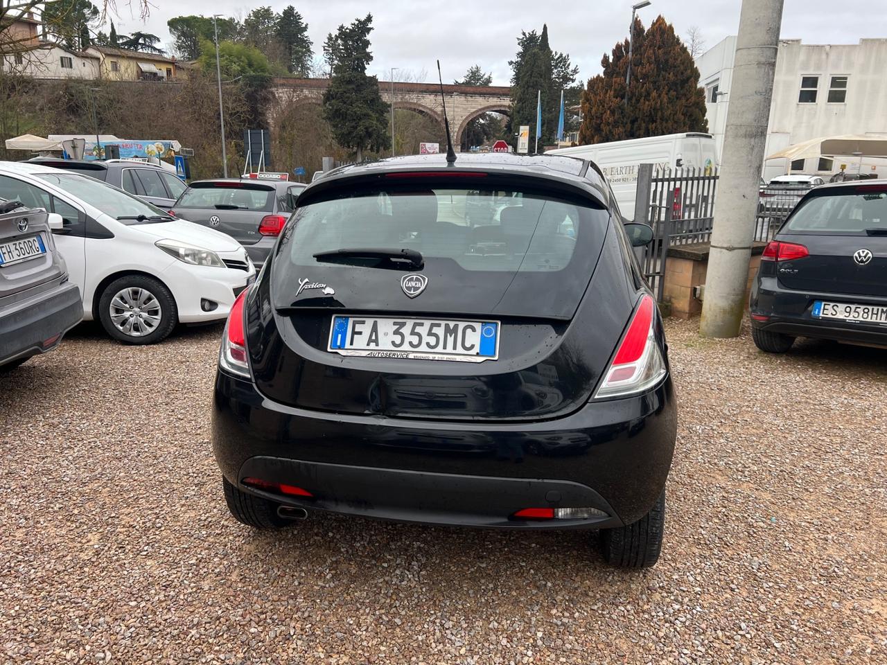 Lancia Ypsilon 1.2 69 CV 5 porte GPL Ecochic Silver