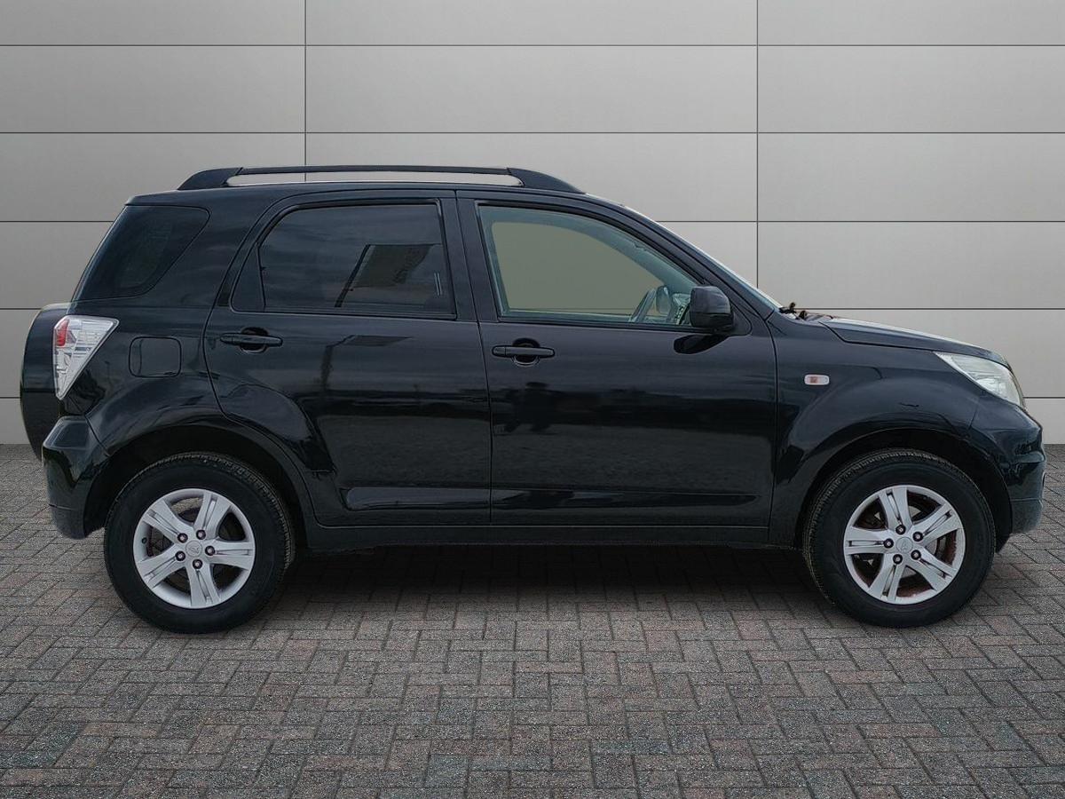 DAIHATSU Terios 2006 - Terios 1.5 B Easy 2wd E5