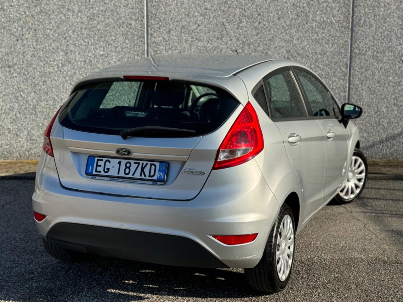 Ford Fiesta 1.2 82 CV 5 porte , Neopatentati