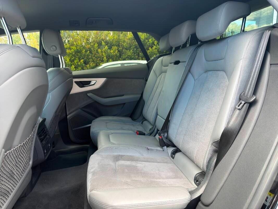 Audi Q8 50 TDI 286 CV quattro tiptronic