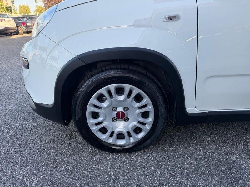 FIAT Panda 1.0 FireFly 70cv Hybrid, 5 POSTI, SENSORI PARCHEGGIO!