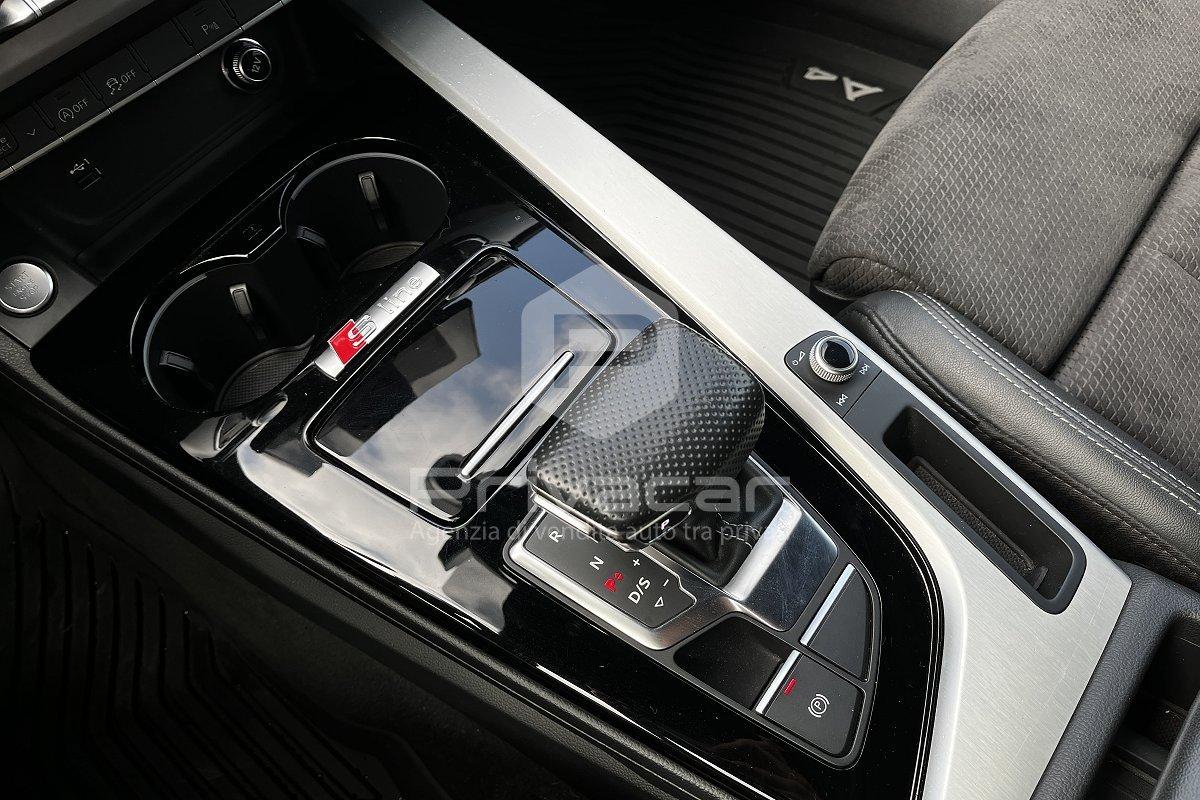 AUDI A4 Avant 40 TDI quattro S tronic S line edition
