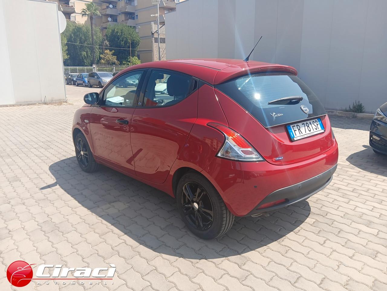 Lancia Ypsilon 1.2 69 CV 5 porte GPL Ecochic Elefantino Blu