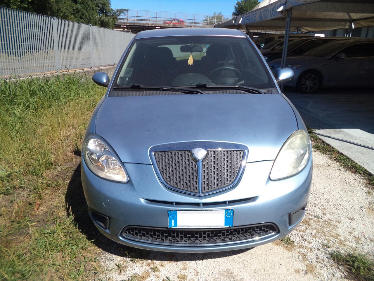 Lancia Ypsilon 1.2 Oro Plus OK NEOPATENTATI SOLO 69000 KM NO FUMATORE