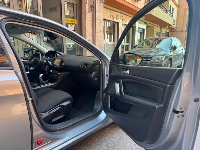 Peugeot 308 1.6 HDi Diesel 100CV - Berlina 2016