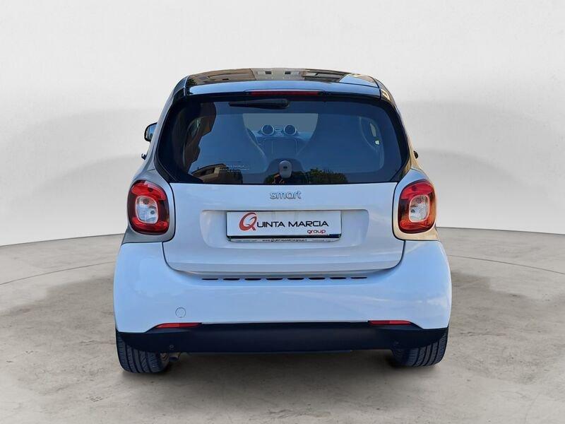 smart fortwo 70 1.0 Passion-NAVI/CERCHI BLACK