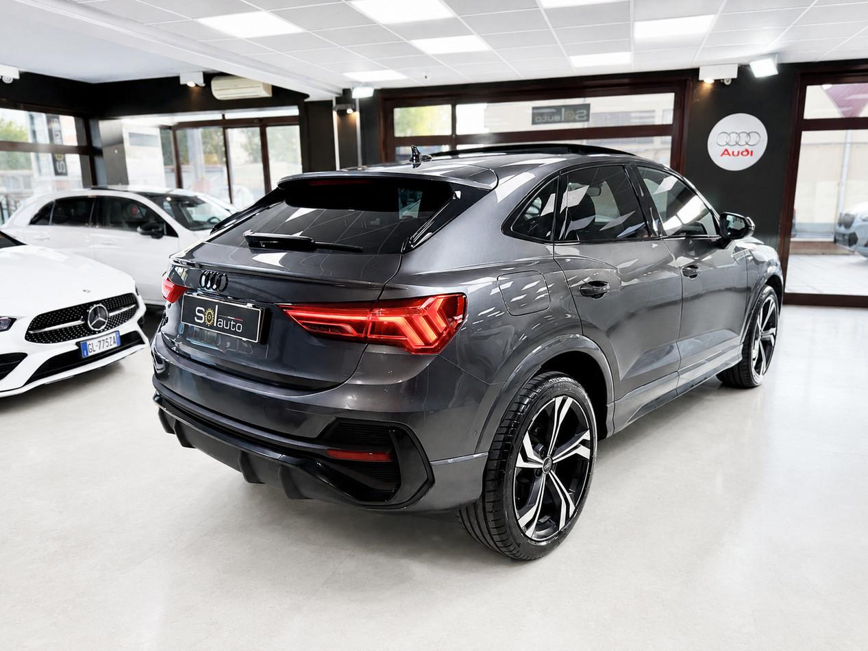 Audi Q3 Sportback 35 2.0 tdi Identity Black s-tronic