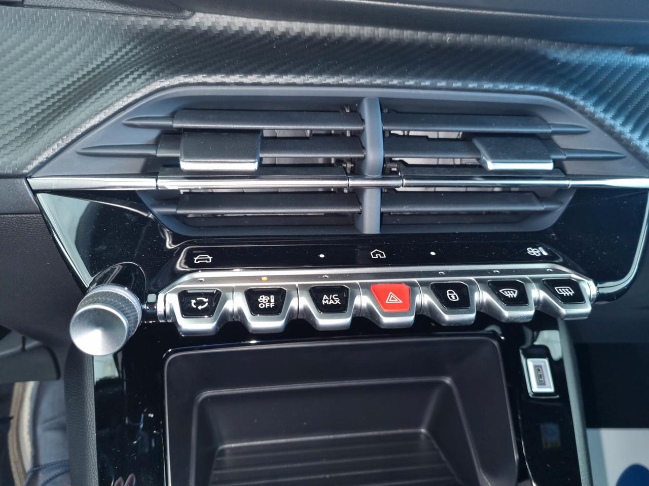 Peugeot 2008 12 PT STYLE