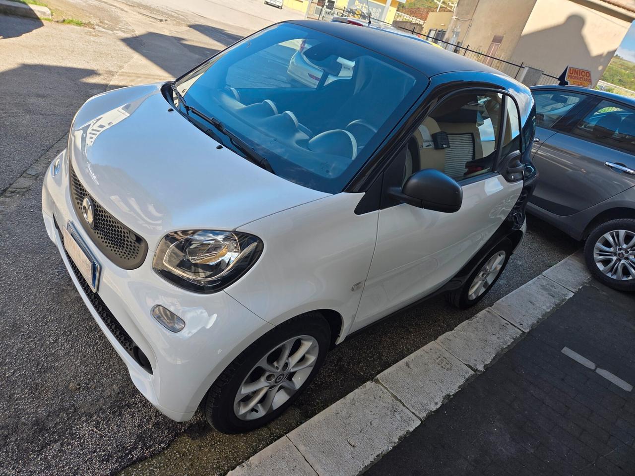 SMART FORTWO 1.0 70 CV ANNO 2016 KM 60000 CERTIF