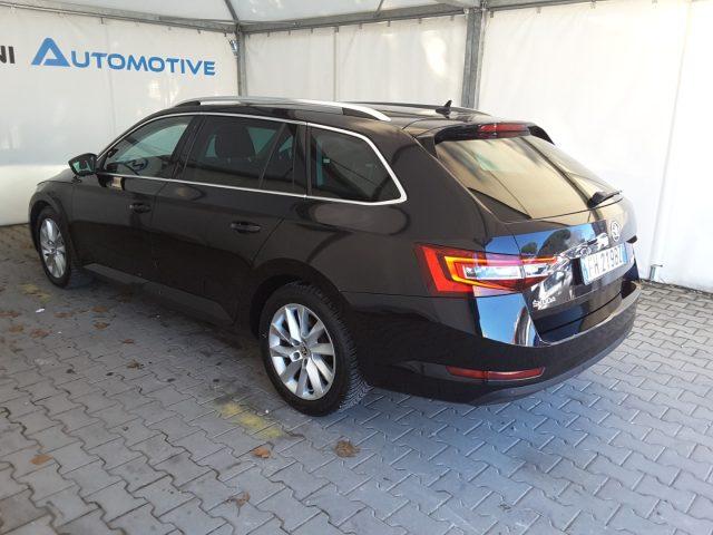 SKODA Superb 2.0 TDI 150cv DSG Wagon Style