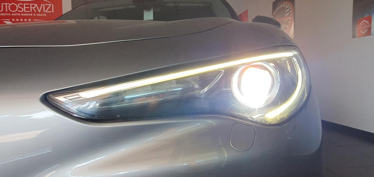 Alfa Romeo Stelvio 2.2 Turbodiesel 210 CV AT8 Q4 Executive