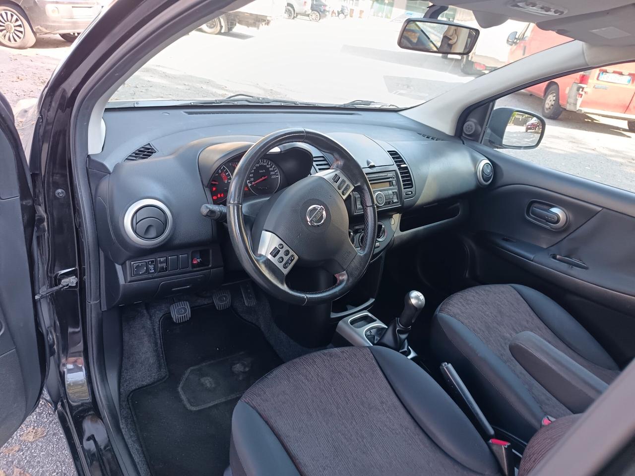 Nissan Note 1.4 16V Visa 2010 ok neo patente