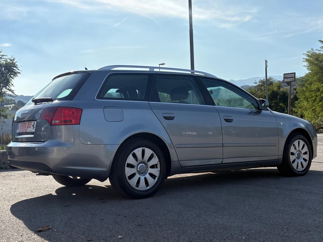 Audi A4 2.0 16V TDI Avant in Ordine