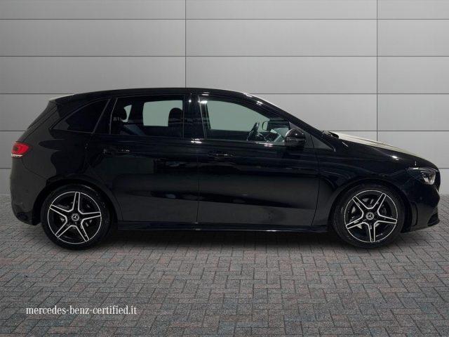 MERCEDES-BENZ B 180 d Automatic Premium