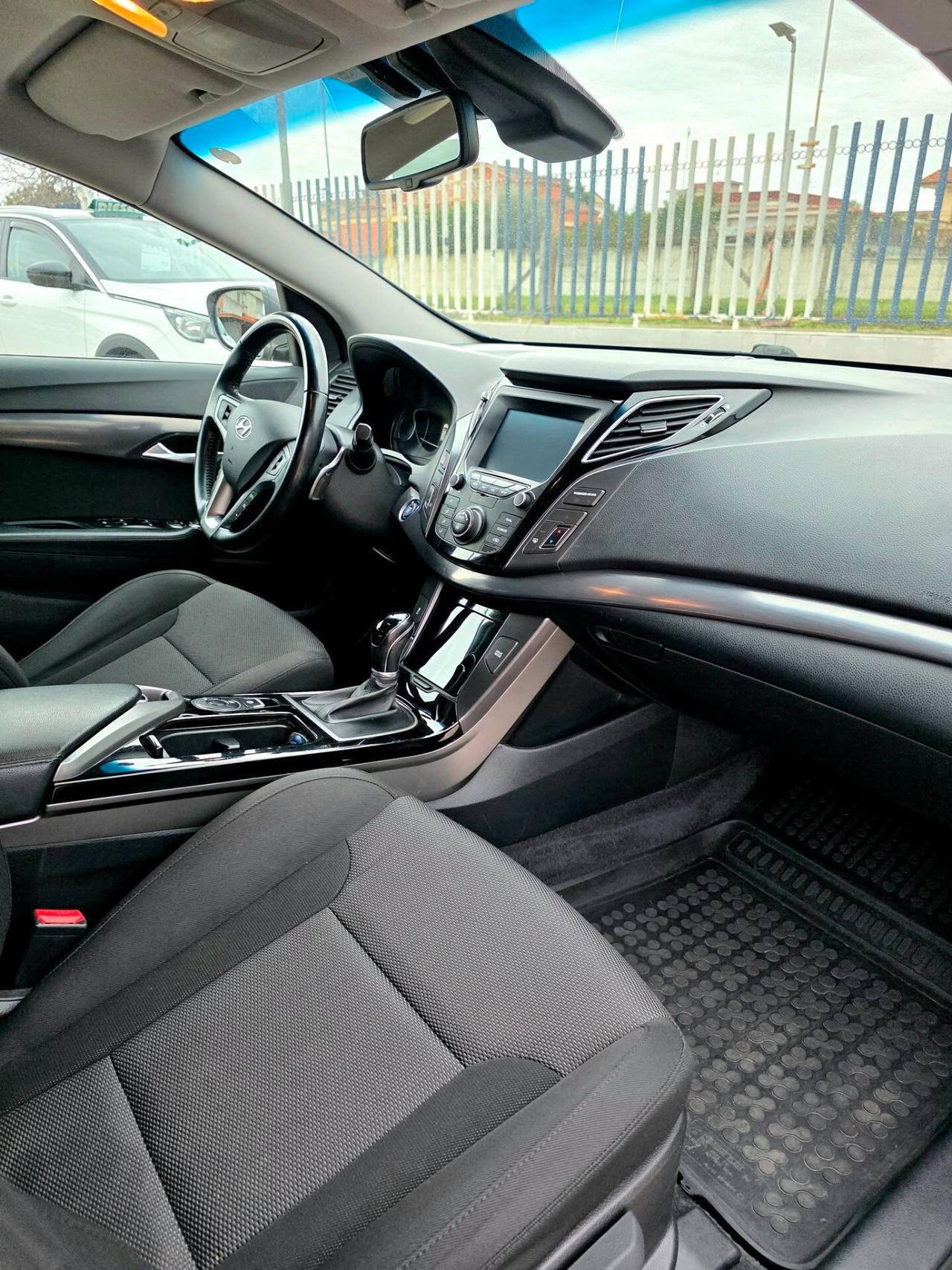 Hyundai i40 Wagon 1.6 CRDi DCT Business